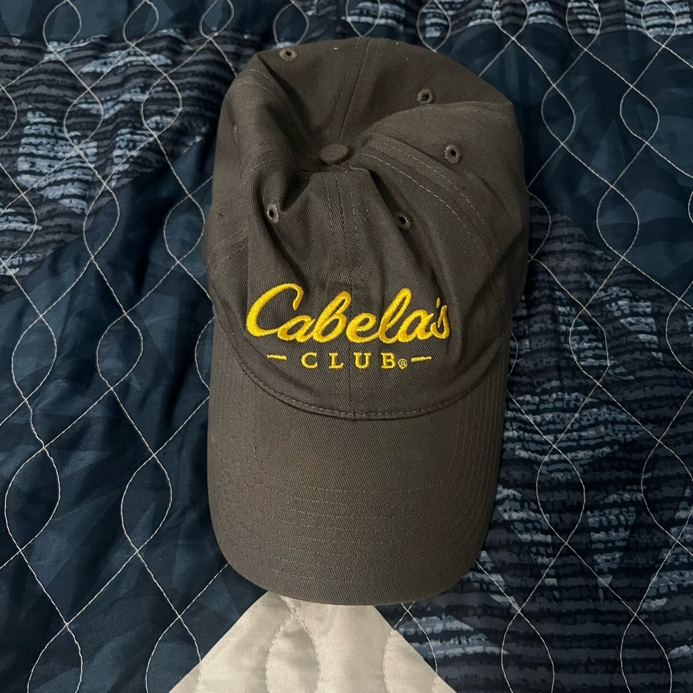Cabelas hat